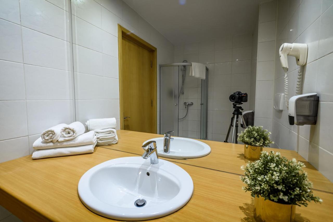 Hotel Andy Km 36 Bukarest Kültér fotó
